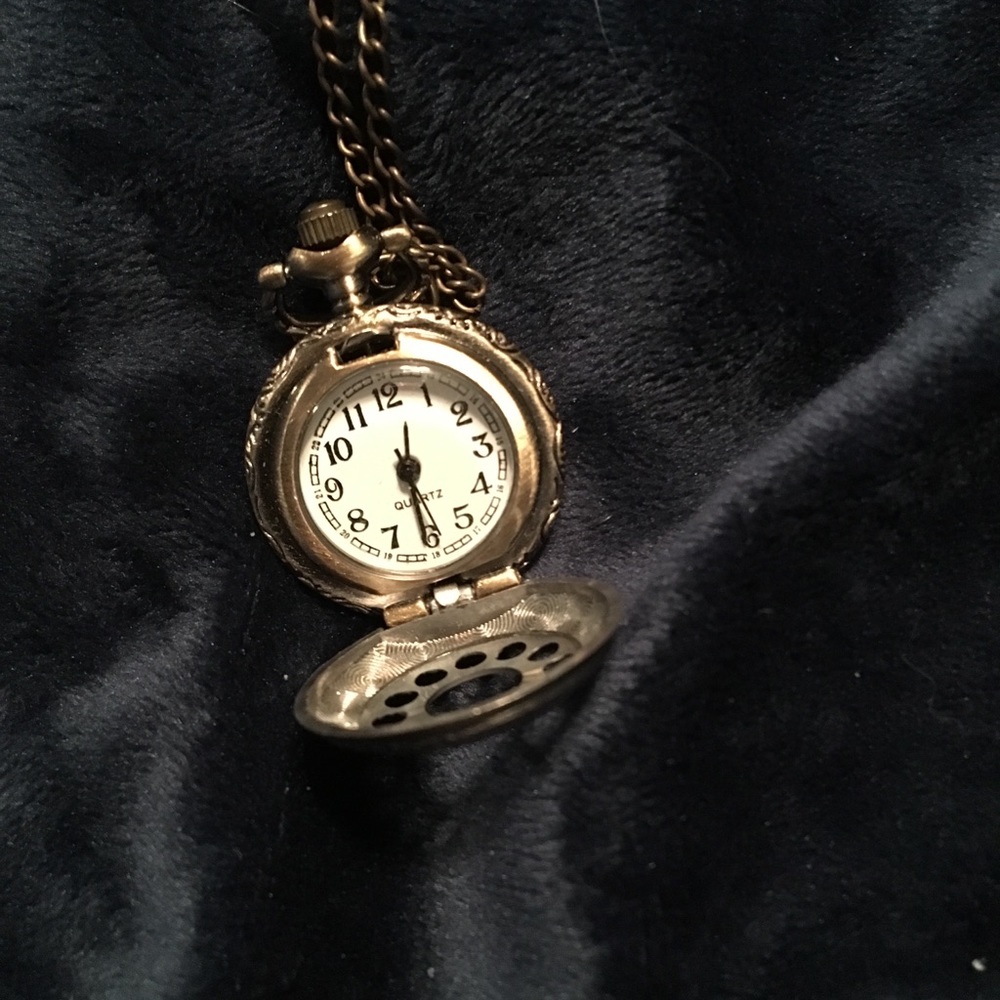 Vintage style clock necklace